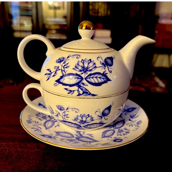 Vintage Bone China Tea for One by Artfil - Picture 3 of 7